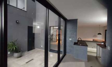 Casa de Alto Padrão com Vista Privilegiada – 4 Suítes no Condomínio Floresta, SJC
