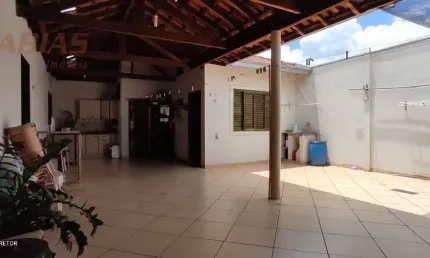 Casa com 3 quartos à venda na Rua Domingos Jorge Velho, 133, Jardim Centenário, São Carlos