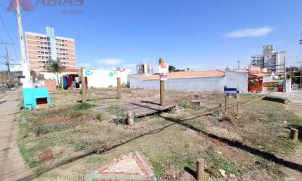 Terreno comercial para alugar na Alameda dos Crisântemos, 538, Cidade Jardim, São Carlos