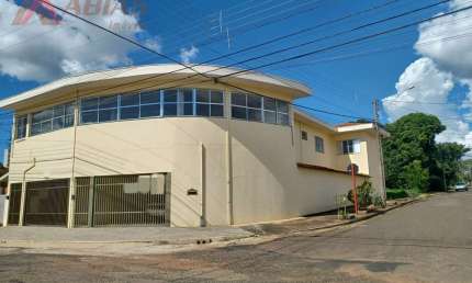 Casa com 4 quartos à venda na Rua Vicente Petrilli, 182, Jardim Hikare, São Carlos