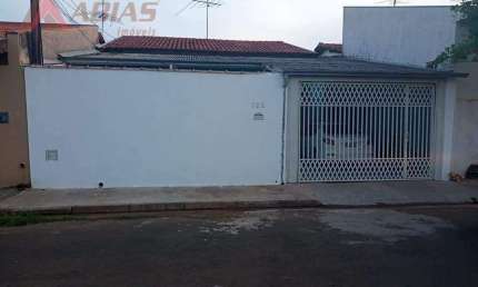 Casa em Parque Residencial Maria Stella Faga - São Carlos