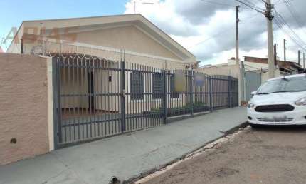 Casa com 3 quartos à venda na Rua José Maximino Junior, 185, Jardim Tangará, São Carlos