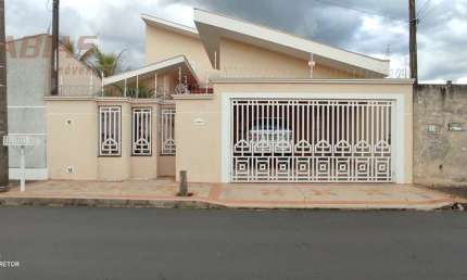 Casa com 3 quartos à venda na Rua Ricardo de Assis Pereira, 852, Jardim Ipanema, São Carlos