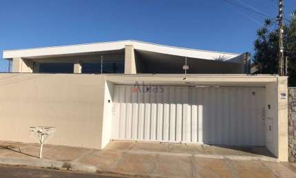 Casa com 3 quartos à venda na Rua Doutor Orlando Damiano, 2895, Jardim Macarengo, São Carlos