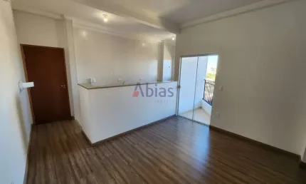 Apartamento em Cidade Jardim - São Carlos, SP por 360000