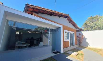 Casa Comercial para Locação em Jardim Santa Paula - 230m²