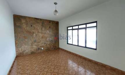Casa com 3 quartos para alugar na Rua Doutor Pedro de Souza Campos Filho, 306, Vila Prado, São Carlos
