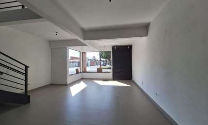 Ponto comercial para alugar na Avenida Romualdo Villani, 324, Jardim Ipanema, São Carlos