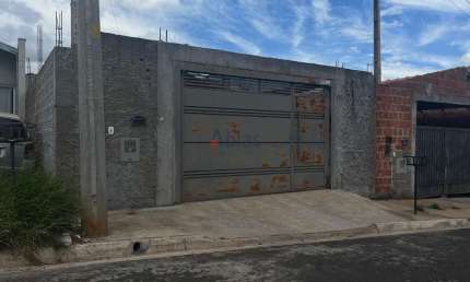 Casa à Venda Jardim Itatiaia em Cidade Aracy - 2 Dormitórios por R$195.000