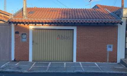 Casa à Venda no Jardim Bandeirantes, São Carlos - 2 Dorms, 144m²