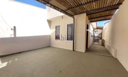 Casa com 2 quartos para alugar na Rua Borba Gato, 368, Jardim Centenário, São Carlos