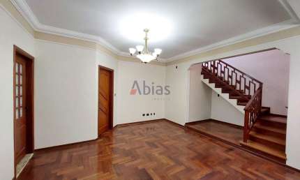 Casa com 3 quartos para alugar na Rua Dr. Nestor De Campos, 529, Planalto Paraíso, São Carlos