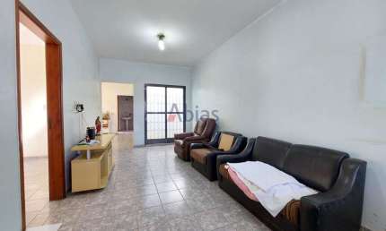 Casa com 3 quartos para alugar na Rua Antônio de Almeida Leite, 340, Vila Prado, São Carlos