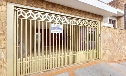 Casa com 3 quartos para alugar na Rua José Calijuri, 214, Jardim Hikare, São Carlos