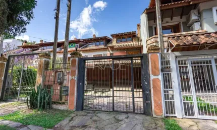 Casa com 3 quartos à venda na Rua Conselheiro Xavier da Costa, 2022, Jardim Isabel, Porto Alegre por R$ 660.250