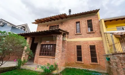 Casa com 3 quartos à venda na Avenida Tramandaí, 1152, Ipanema, Porto Alegre por R$ 790.000