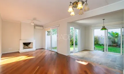 Casa em condomínio fechado com 3 quartos à venda na Avenida Coronel Marcos, 483, Pedra Redonda, Porto Alegre por R$ 1.100.000
