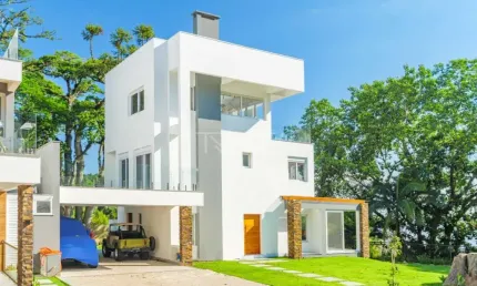 Casa em condomínio fechado com 3 quartos à venda na Avenida Coronel Marcos, 1239, Pedra Redonda, Porto Alegre por R$ 4.995.000