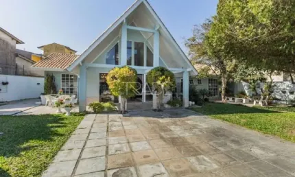 Casa com 4 quartos à venda na Avenida Orleaes, 270, Guarujá, Porto Alegre por R$ 890.000