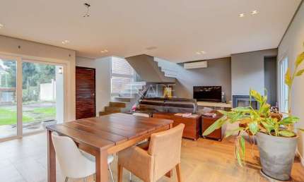 Casa em condomínio fechado com 3 quartos à venda na Rua Francisco Solano Borges, 200, Hípica, Porto Alegre por R$ 947.000