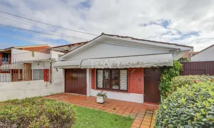 Casa com 3 quartos à venda na Rua Doutor Mário Totta, 1384, Tristeza, Porto Alegre por R$ 698.000