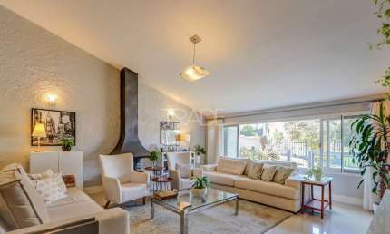 Casa com 3 quartos à venda na Rua Upamaroti, 1255, Cristal, Porto Alegre por R$ 920.450