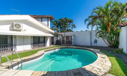 Casa com 3 quartos à venda na Rua Morano Calabro, 116, Jardim Isabel, Porto Alegre por R$ 1.370.000