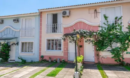 Casa em condomínio fechado com 2 quartos à venda na Avenida da Cavalhada, 5075, Cavalhada, Porto Alegre por R$ 380.000