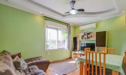 Apartamento com 2 quartos à venda na Rua Coronel Massot, 525, Camaquã, Porto Alegre por R$ 290.000