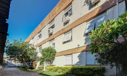 Apartamento com 2 quartos à venda na Rua Doutor Castro de Menezes, 740, Tristeza, Porto Alegre por R$ 260.000