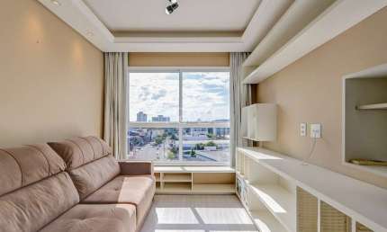 Apartamento com 3 quartos à venda na Avenida da Cavalhada, 3559, Cavalhada, Porto Alegre por R$ 450.000