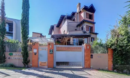 Casa em condomínio fechado com 3 quartos à venda na Rua Caeté, 525, Vila Assunção, Porto Alegre por R$ 898.000