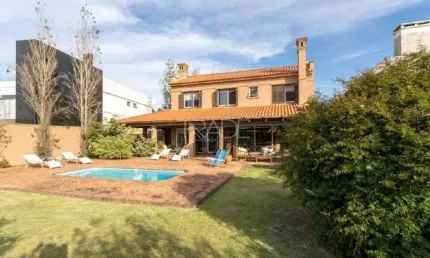 Casa em condomínio fechado com 4 quartos à venda na Avenida Juca Batista, 8000, Belém Novo, Porto Alegre por R$ 2.500.000