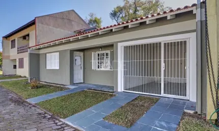 Casa em condomínio fechado com 3 quartos à venda na Avenida da Cavalhada, 6445, Ipanema, Porto Alegre por R$ 450.000