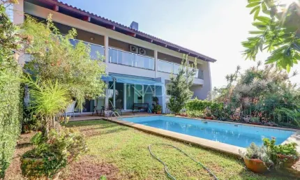 Casa com 4 quartos à venda na Rua Guato, 111, Vila Assunção, Porto Alegre por R$ 2.385.000