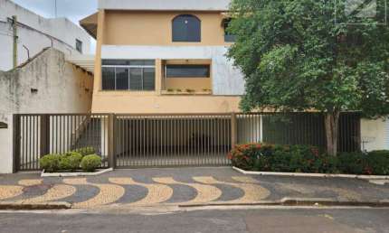 Casa à venda com 447,25 m², 5 quartos 5 vagas em Nova Campinas, Campinas