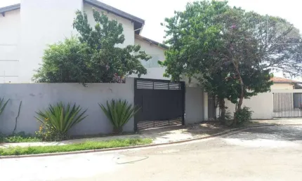Casa à venda com 233,85 m², 3 quartos 5 vagas em residencial vitória ropole, campinas