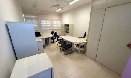 Sala comercial à venda bem localizada no Centro de Campinas. Edifício Anhumas.