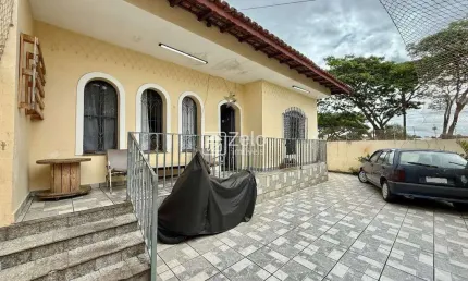 Casa à venda com 131 m², 3 quartos 5 vagas em Jardim Proença, Campinas
