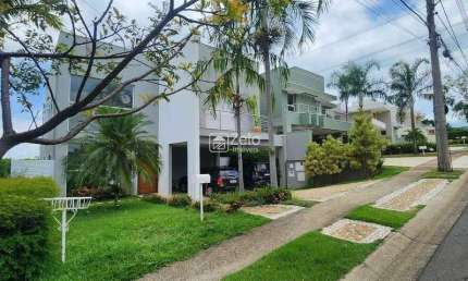 Casa à venda com 275 m², 3 quartos 4 vagas em Parque das Quaresmeiras, Campinas