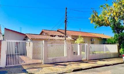 Casa para aluguel com 132 m², 4 quartos 1 vaga em Jardim Guanabara, Campinas