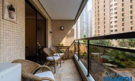 Apartamento com 3 quartos à venda em Moema, São Paulo 