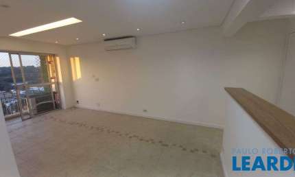 Apartamento com 3 quartos para alugar no Jardim Marajoara, São Paulo 