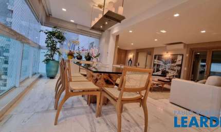 Apartamento com 4 quartos à venda na Vila Olímpia, São Paulo 