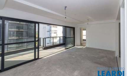 Apartamento com 2 quartos à venda no Itaim Bibi, São Paulo 