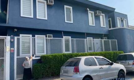 Casa com 6 quartos para alugar no Alto da Boa Vista, São Paulo 