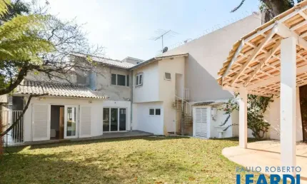 Casa com 5 quartos à venda em Santo Amaro, São Paulo 