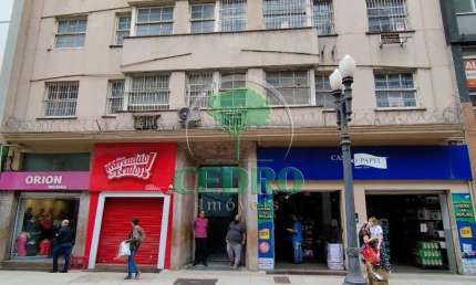 Sala comercial para alugar na Rua dos Andradas, 1646, Centro Histórico, Porto Alegre por R$ 750