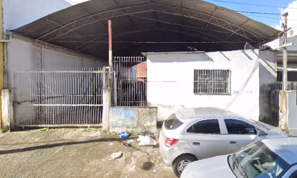 Terreno comercial de 360 m², com construção, para aluguel