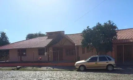 Casa de 192,05 m², com 03 dormitórios (sendo um deles uma suíte), para venda